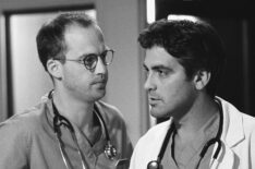 Anthony Edwards and George Clooney in ER - '24 Hours' - Season 1, Episode 1