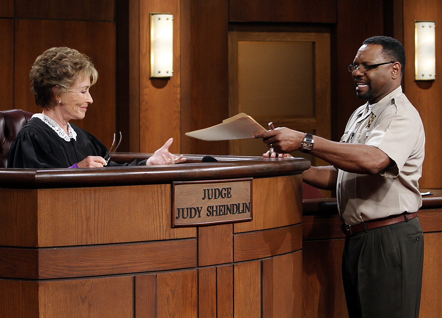 getting-to-know-judge-judy-s-bailiff-byrd