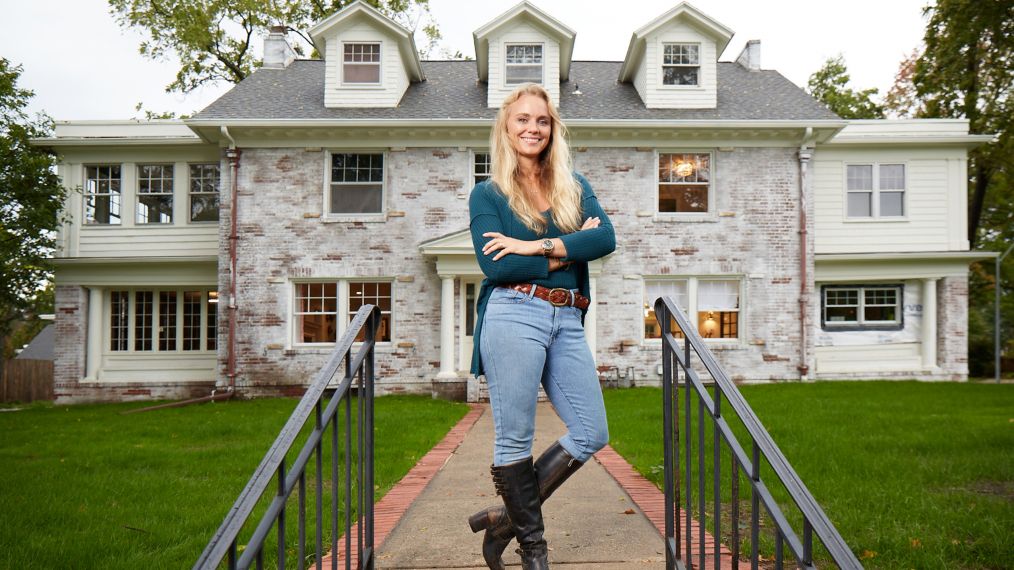 Tamara Day in HGTV's Bargain Mansions