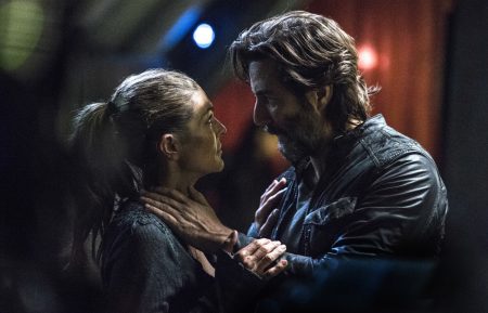 Paige Turco as Abigail Griffin and Henry Ian Cusick as Marcus Kane in The 100 - 'Stealing Fire'