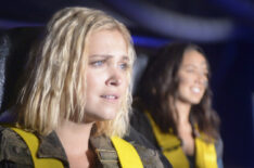 Eliza Taylor as Clarke and Luisa D'Oliveira as Emori in The 100 - 'Sanctum'