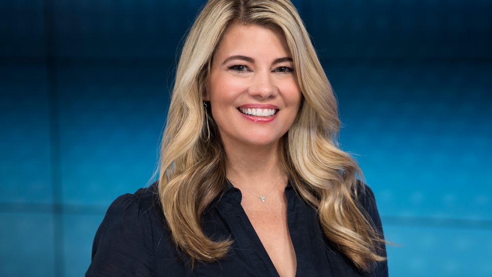 Lisa Whelchel hosts Collector's Call on MeTV