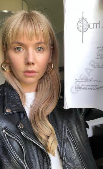 OUTLANDER S5 - Lauren Lyle