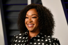 Shonda Rhimes attends the 2019 Vanity Fair Oscar Party