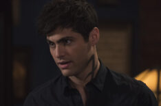 Matthew Daddario in Shadowhunters - 'A Heart of Darkness'