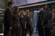 Can the 'Shadowhunters' Help Magnus & Stop Jonathan in the Series Finale? (PHOTOS)
