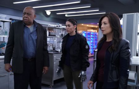 Barry Shabaka Henley, Natalia Cordova-Buckley, Ming-Na Wen in Marvel’s Agents of S.H.I.E.L.D. - 'The Sign/New Life'