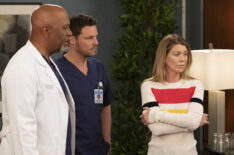 James Pickens Jr., Justin Chambers, and Ellen Pompeo in Grey's Anatomy