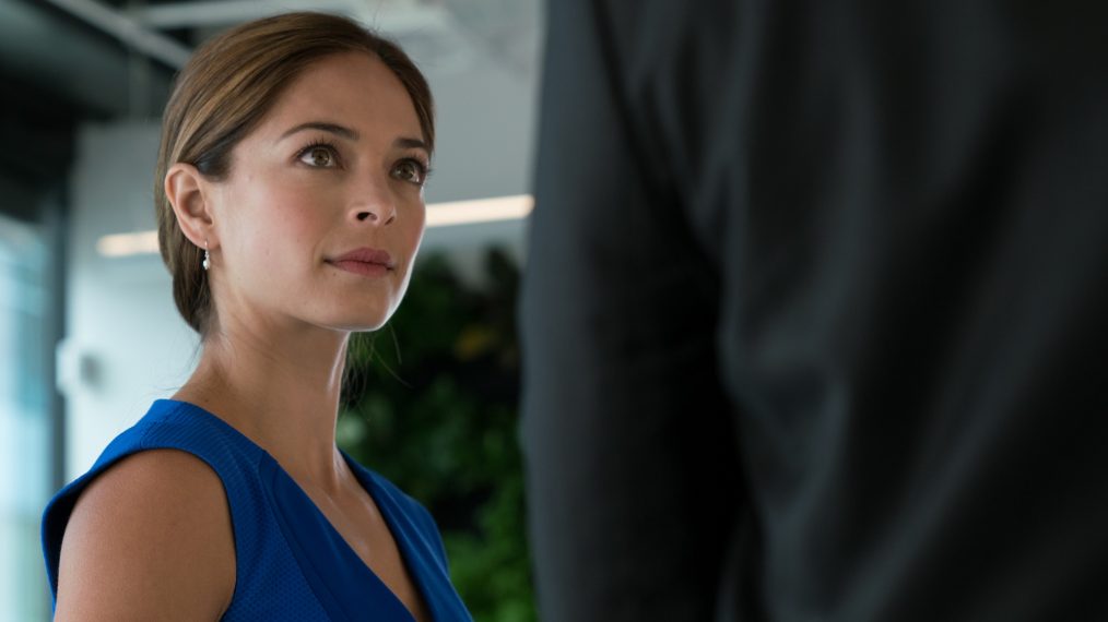 Kristin Kreuk as Joanna Hanley in Burden of Truth - Season 2