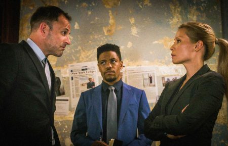 Jonny Lee Miller as Sherlock Holmes, Jon Michael Hill as Detective Marcus Bell, Lucy Liu as Joan Watson in Elementary