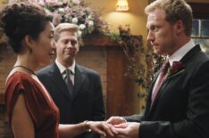 Sandra Oh as Cristina Yang and Kevin McKidd as Owen Hunt wedding in Grey's Anatomy - Season Seven