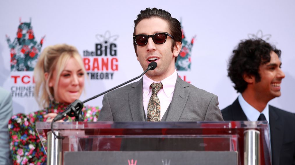 Simon Helberg and the Cast Of 