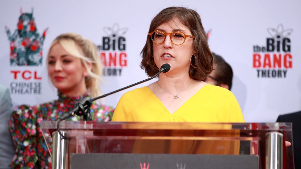 Mayim Bialik and the cast of 'The Big Bang Theory' place their handprints in the cement at The Chinese Theatre