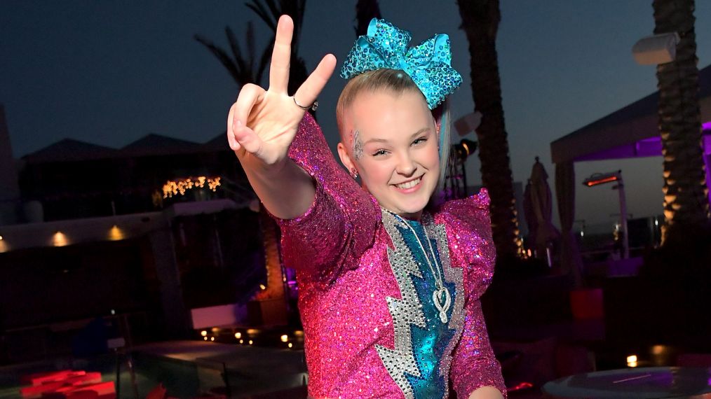 JoJo Siwa celebrates her 16th birthday with her celeb friends, her fans and Nickelodeon on JoJo's Dream Birthday