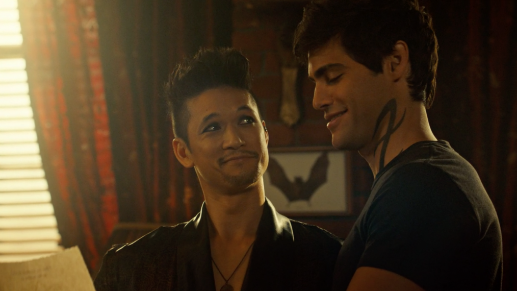 Shadowhunters - Harry Shum Jr and Matthew Daddario