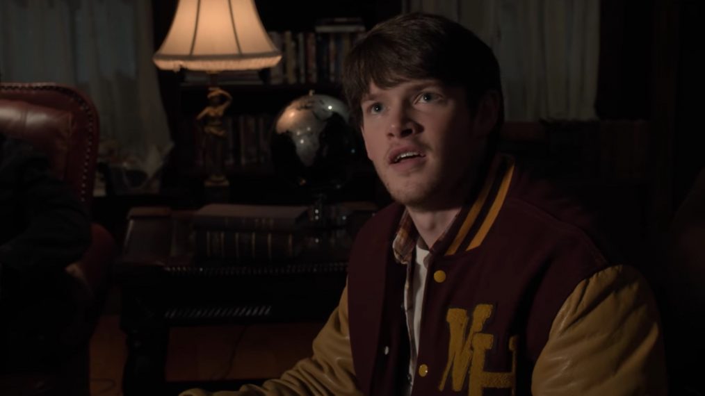 Alex MacNicoll as Luke in The Society