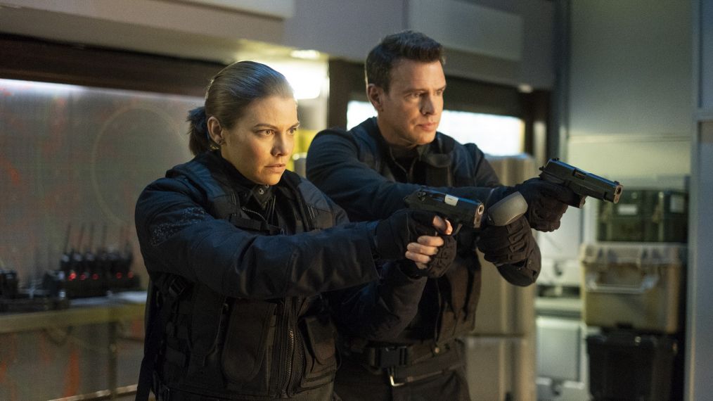 Lauren Cohan, Scott Foley in Whiskey Cavalier