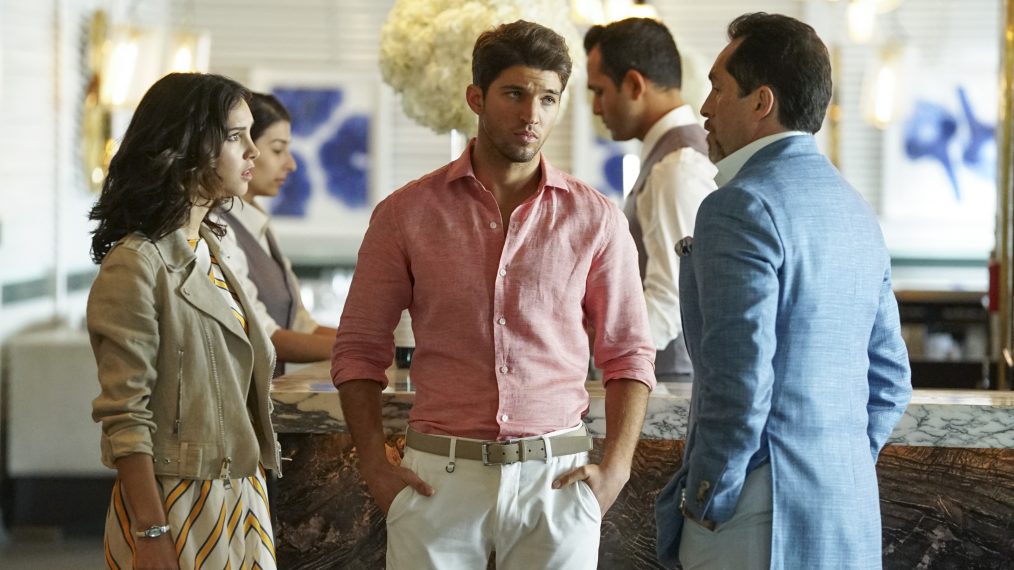 Grand Hotel - Denyse Tontz as Alicia Mendoza, Bryan Craig as Javi Mendoza, and Demián Bichir as Santiago Mendoza