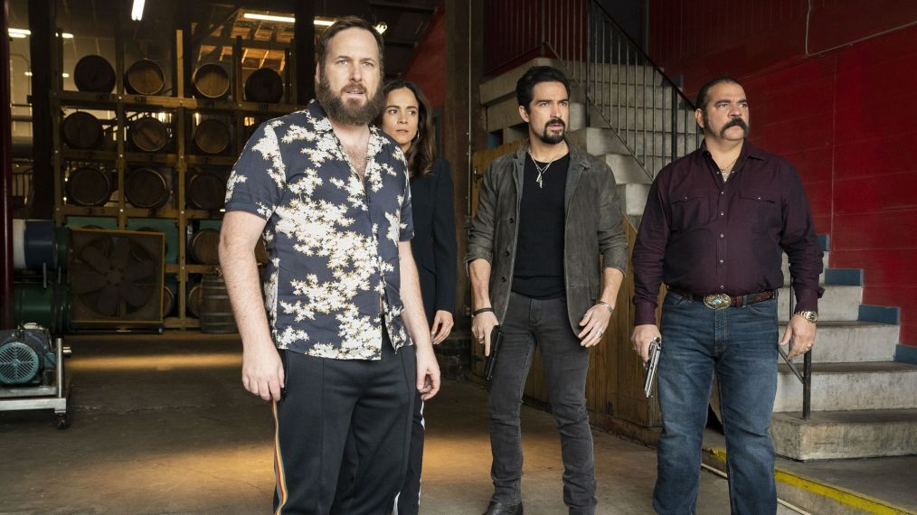 Ryan O'Nan as King George, Alice Braga as Teresa Mendoza, Alfonso Herrera as Javier, Hemky Madera as Pote in Queen of the South - Season 4