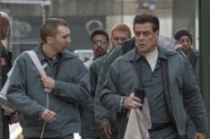 Paul Dano as David Sweat and Benicio Del Toro as Richard Matt in Escape at Dannemora