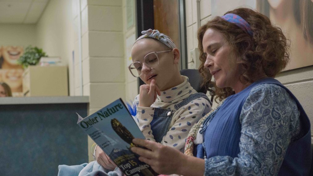 The Act - Gypsy Rose Blanchard (Joey King) and Dee Dee Blanchard (Patricia Arquette) - 'Teeth'