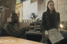 Lennie James as Morgan Jones, Alycia Debnam-Carey as Alicia Clark in Fear the Walking Dead - Season 5, Episode 4