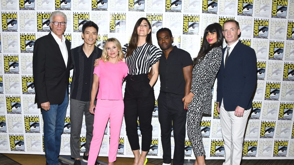 Ted Danson, Manny Jacinto, Kristen Bell, D'Arcy Carden, William Jackson Harper, Jameela Jamil and Marc Evan Jackson at the 2019 Comic-Con International - 'The Good Place' Photo Call