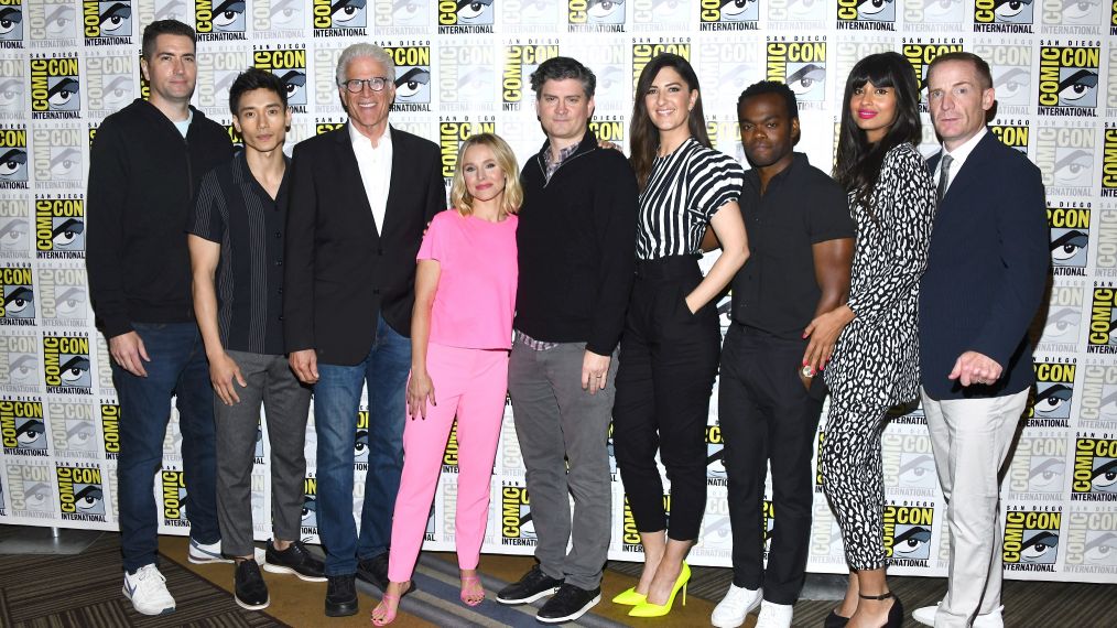 Drew Goddard, Manny Jacinto, Ted Danson, Kristen Bell, Michael Schur, D'Arcy Carden, William Jackson Harper, Jameela Jamil and Marc Evan Jackson attend the 2019 Comic-Con International - 'The Good Place' Photo Call