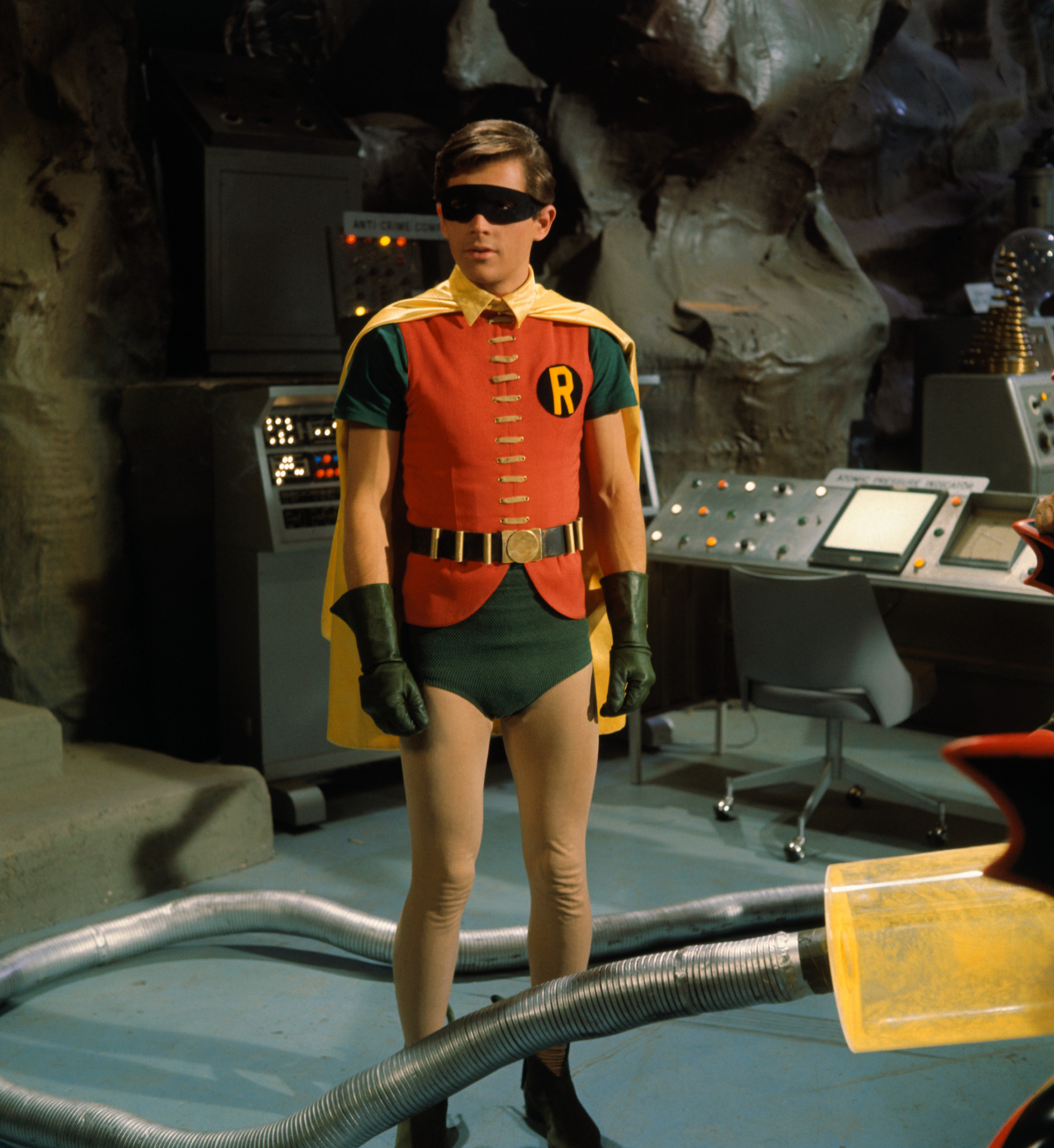 Arrowverse Crossover Adds Burt Ward, Original Robin From '60s 'Batman'