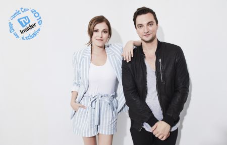 Eliza Taylor and Richard Harmon