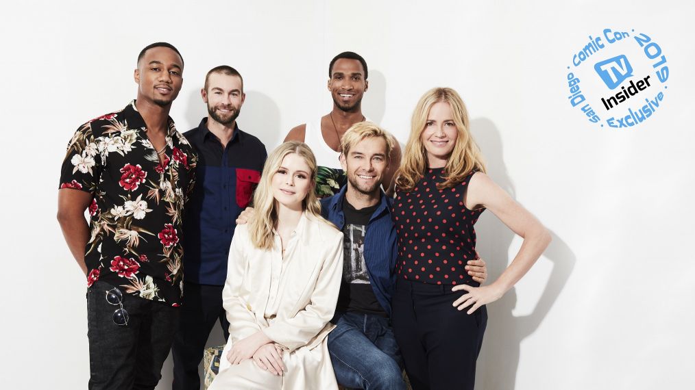 Jessie Usher, Chace Crawford, Nathan Mitchell, Erin Moriarty, Antony Starr and Elisabeth Shue of The Boys