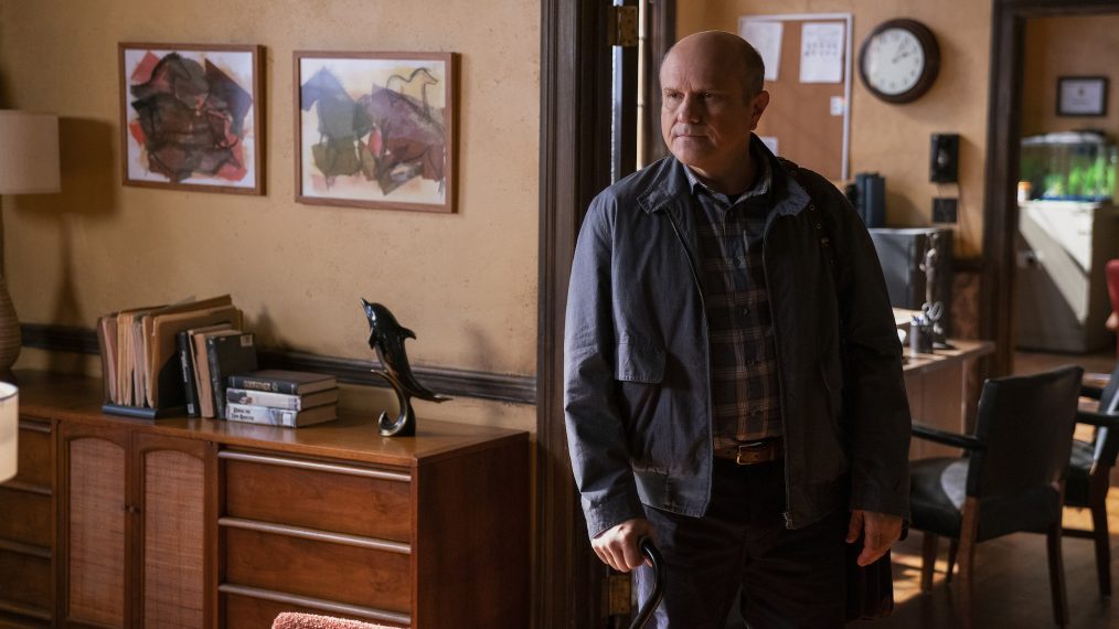 Enrico Colantoni as Keith Mars in Veronica Mars - 'Spring Break Forever'