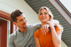 Jordan Rodgers and JoJo Fletcher in Cash Pad - Season 1