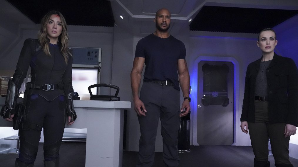 Chloe Bennet, Henry Simmons, Elizabeth Henstridge in Marvel’s Agents of S.H.I.E.L.D.