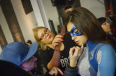 Nicole Maines (Nia Nal) getting a touch-up in Supergirl - 'What's So Funny...'