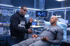 David Harewood directing a scene of Supergirl -'American Dreamer'