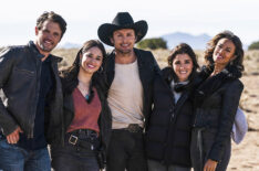 Roswell, New Mexico - 'Songs About Texas' - Behind the scenes with Nathan Dean Parsons, Jeanine Mason, Michael Vlamis, Shiri Appleby and Heather Hemmens