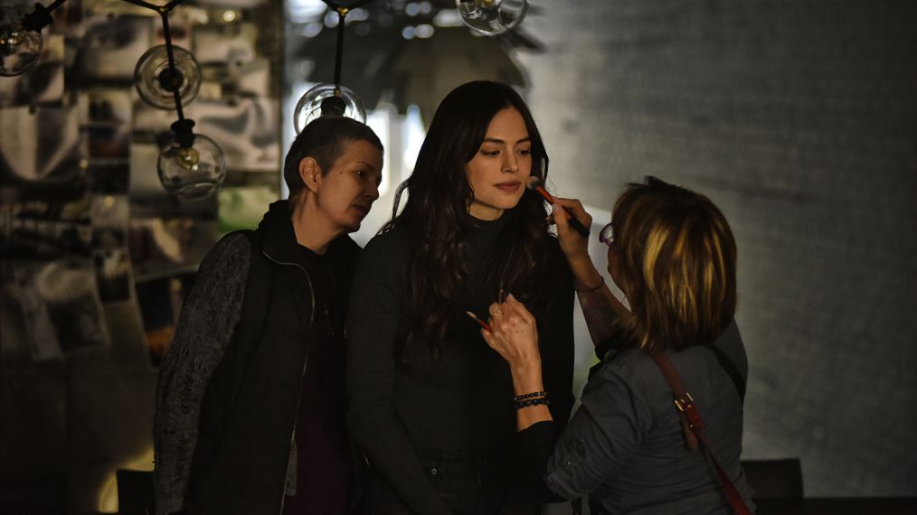Conor Leslie behind the scenes of Titans