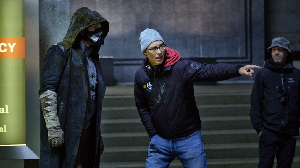 Chris Klein and Tom Cavanagh behind the scenes of The Flash