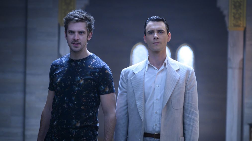 Dan Stevens as David Haller, Harry Lloyd as Charles in Legion - Season 3, Episode 8 - 'Chapter 27'