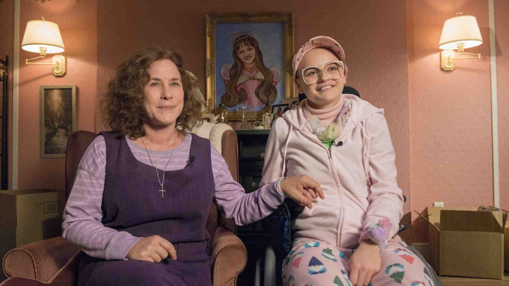 Dee Dee Blanchard (Patricia Arquette), Gypsy Rose Blanchard (Joey King)