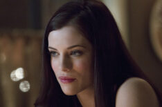 Jessica De Gouw as Helena Bertinelli in the 'Muse of Fire' episode of Arrow