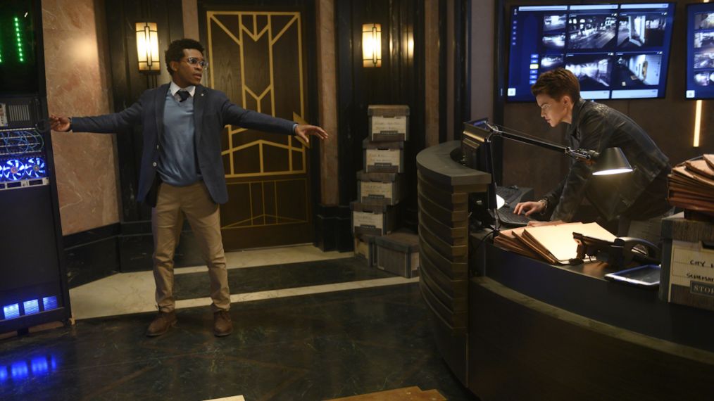 Camrus Johnson as Luke Fox and Ruby Rose as Kate Kane in the pilot episode of Batwoman