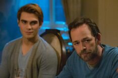Riverdale - 'Chapter Twenty-Eight: There Will Be Blood' - KJ Apa as Archie and Luke Perry as Fred