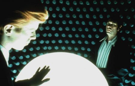 The Man Who Fell to Earth - David Bowie & Rip Torn