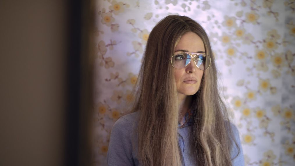 MRS. AMERICA -- Pictured:  Rose Byrne as Gloria Steinem. CR: Sabrina Lantos/FX