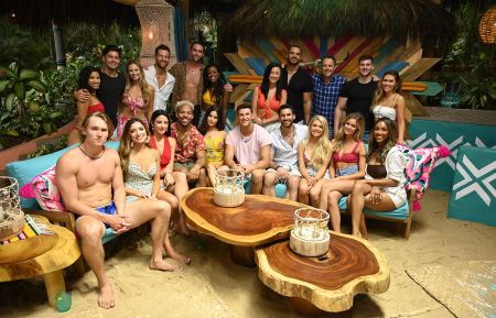 FRONT ROW: JOHN PAUL JONES, NICOLE LOPEZ-ALVAR, BIBIANA JULIAN, WILLS REID, JANE AVERBUKH, BLAKE HORSTMANN, DEREK PETH, DEMI BURNETT, HANNAH GODWIN, TAYSHIA ADAMSBACK ROW: KATIE MORTON, DYLAN BARBOUR, ANNALIESE PUCCINI, CHRIS BUKOWSKI, CAM AYALA, ONYEKA EHIE, SYDNEY LOTUACO, CLAY HARBOR, CHRIS HARRISON, KEVIN FORTENBERRY, CAELYNN MILLER-KEYES