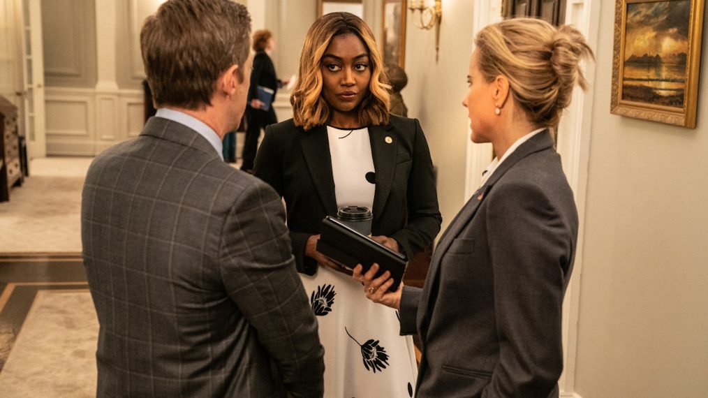 Kevin Rahm as Mike B, Patina Miller as Daisy Grant and Téa Leoni as Elizabeth McCord in Madam Secretary - 'Hail to the Chief'