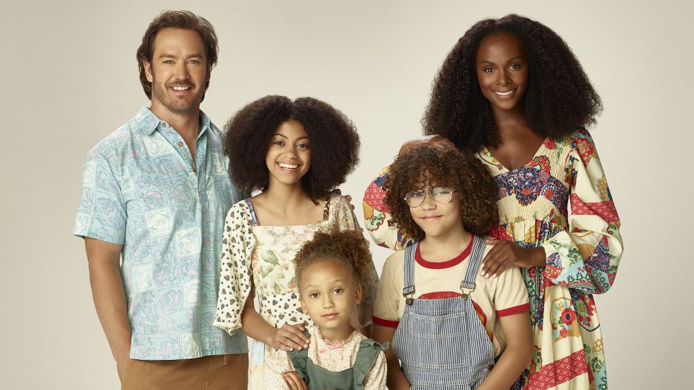 Mark-Paul Gosselaar, Arica Himmel, Mykal-Michelle Harris, Ethan William Childress, Tika Sumpter