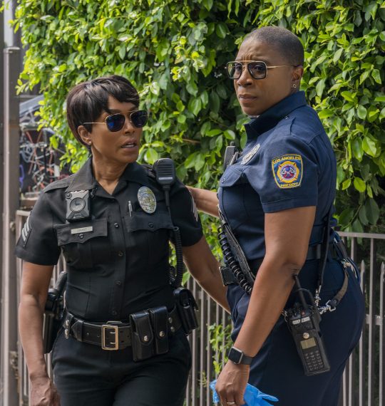 Angela Bassett and and Aisha Hinds in the 'Kids Today' season premiere episode of 9-1-1